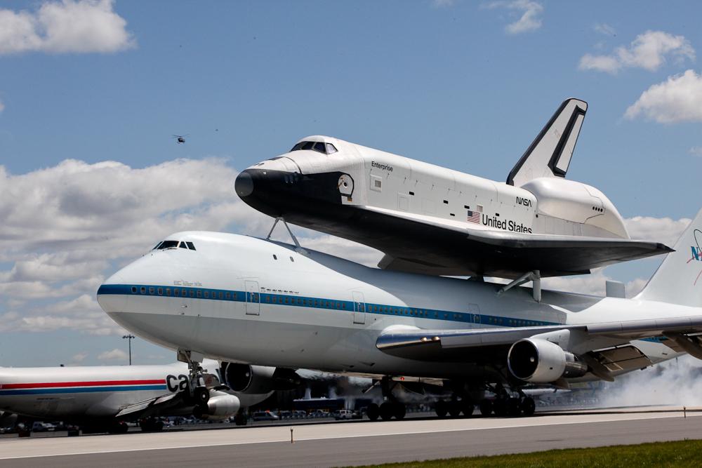 Look | It's Here! Space Shuttle Enterprise Arrives in New York | WNYC